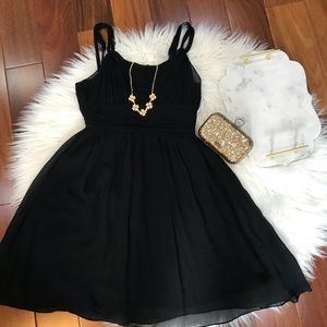 🥂Banana Republic Black 100% Silk Short Dress🍾